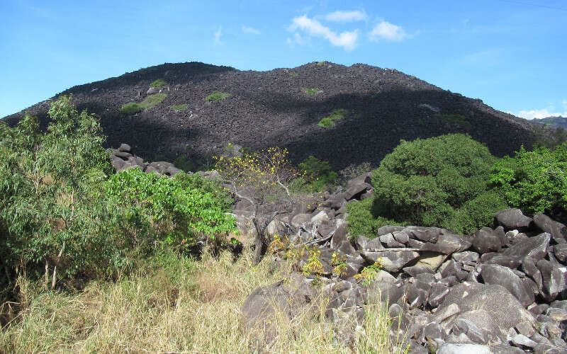 360-degree view from Grassy Hill Lookout over Cooktown, the Endeavour River and Coral Sea, Far North Queensland
